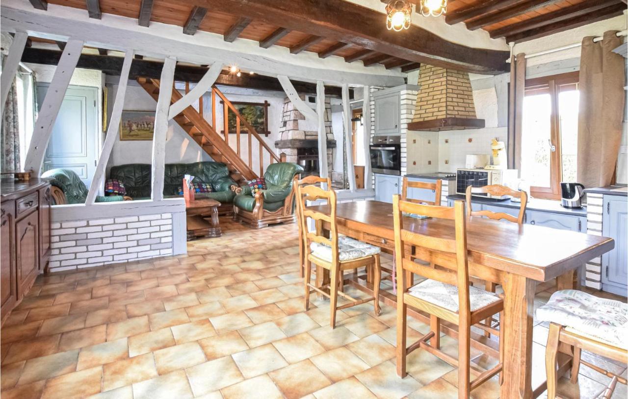 2 Bedroom Lovely Home In Marques Εξωτερικό φωτογραφία