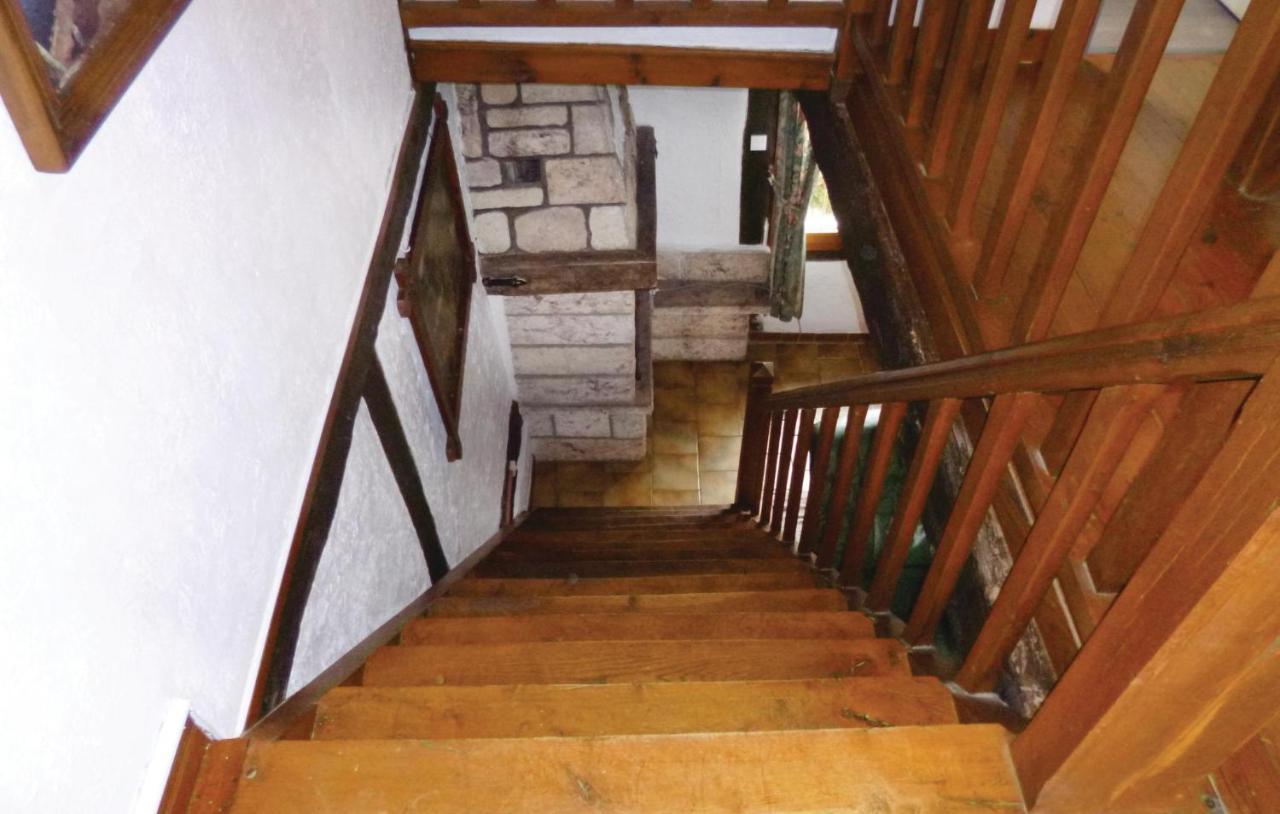 2 Bedroom Lovely Home In Marques Εξωτερικό φωτογραφία